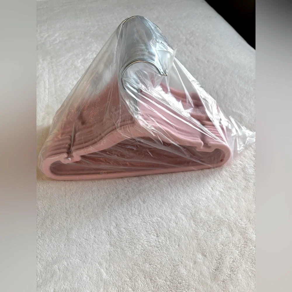 New Neaterize Youth Pink Velvet Hanger - Set of 25